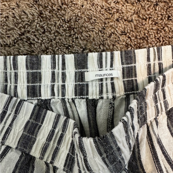 Maurices Linen shorts - Picture 2 of 2